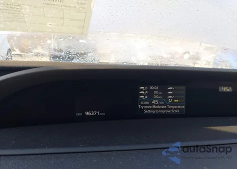 2016 Toyota Prius Three Touring z USA, uszkodzony, nr VIN JTDKARFU2G3000823